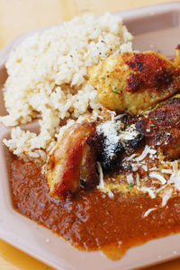 本格的なタンドリーチキンのカレーライスです。