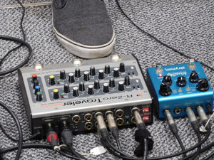 アンフィーカスタムワークスさんのブースです。